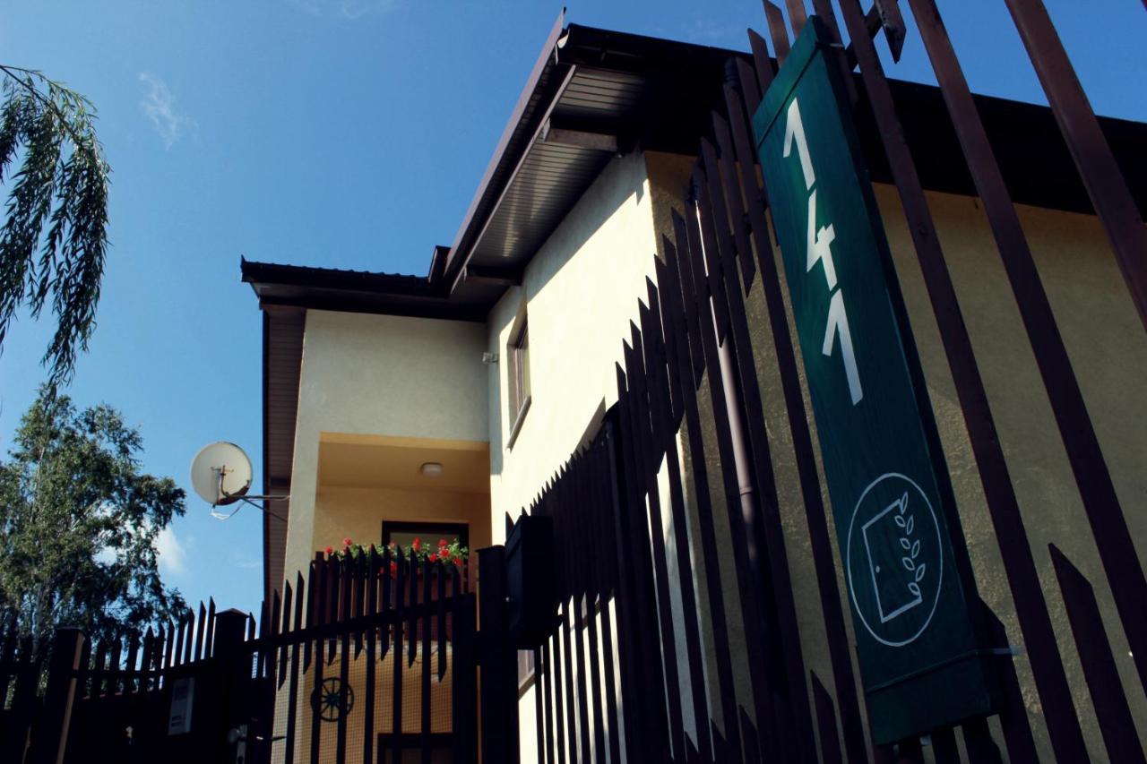 Zielone Drzwi Apartment Starachowice Exterior foto